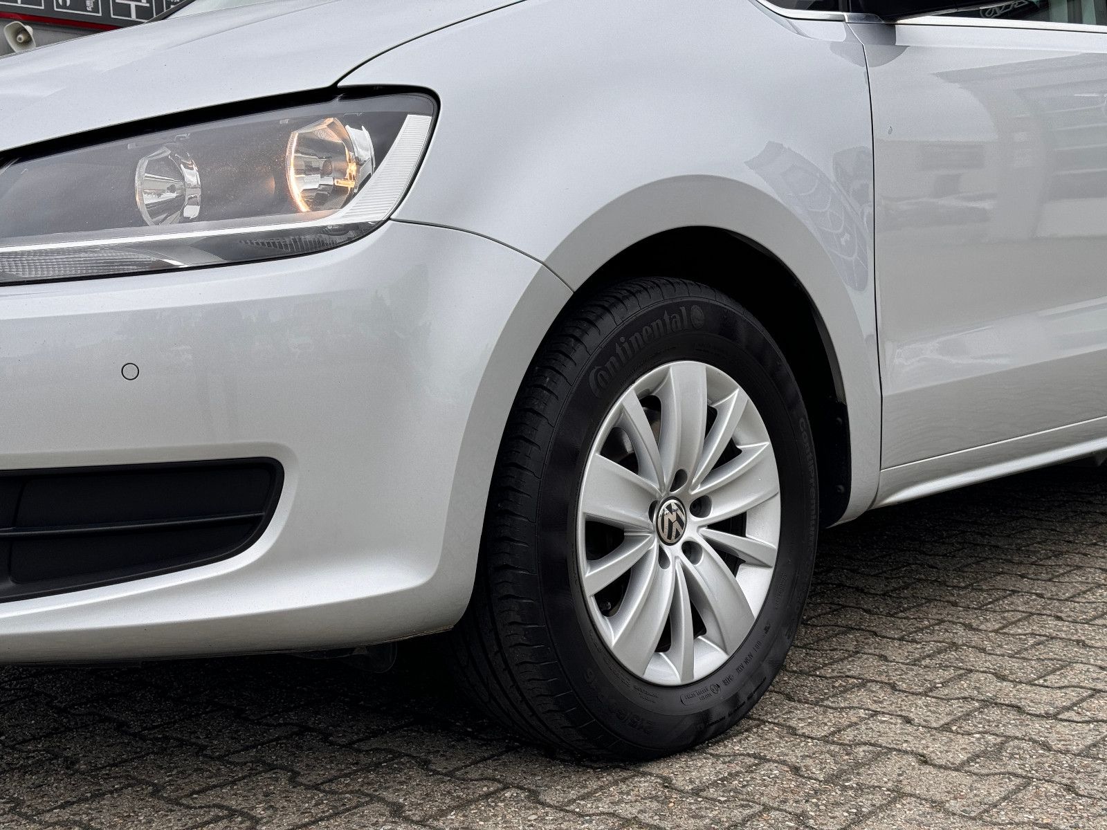 Fahrzeugabbildung Volkswagen Sharan 2.0 TDI Comfortline *DSG|NAVI|PANORAMA*