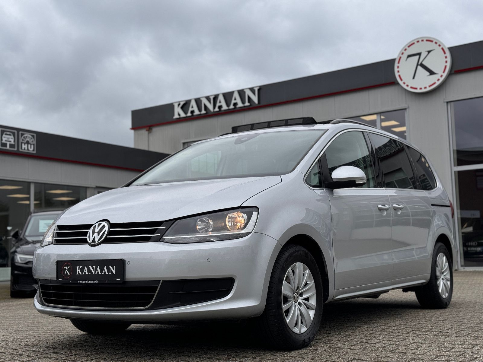 Fahrzeugabbildung Volkswagen Sharan 2.0 TDI Comfortline *DSG|NAVI|PANORAMA*