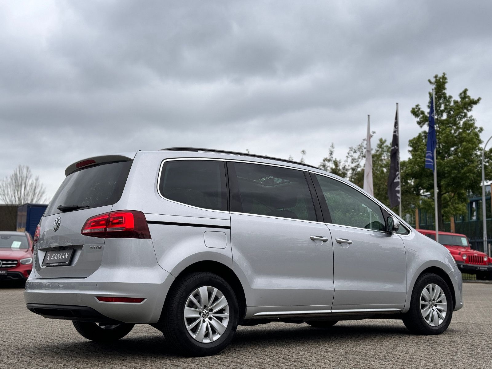 Fahrzeugabbildung Volkswagen Sharan 2.0 TDI Comfortline *DSG|NAVI|PANORAMA*