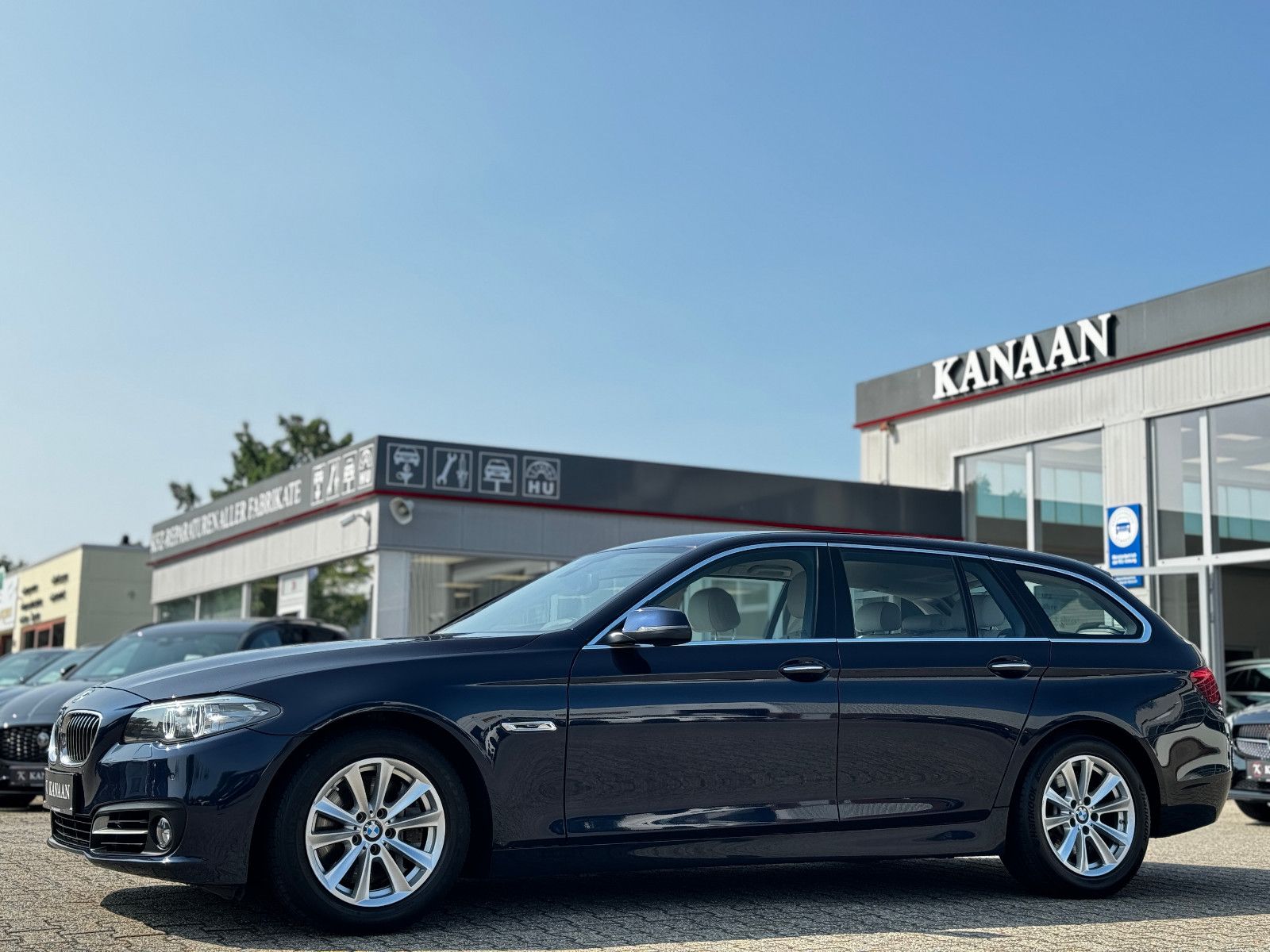 Fahrzeugabbildung BMW 525d Touring *8G|XENON|NAVI|HEAD-UP*