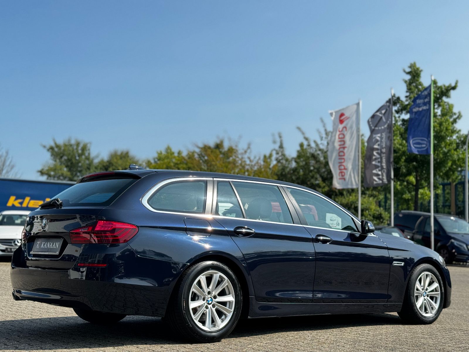 Fahrzeugabbildung BMW 525d Touring *8G|XENON|NAVI|HEAD-UP*