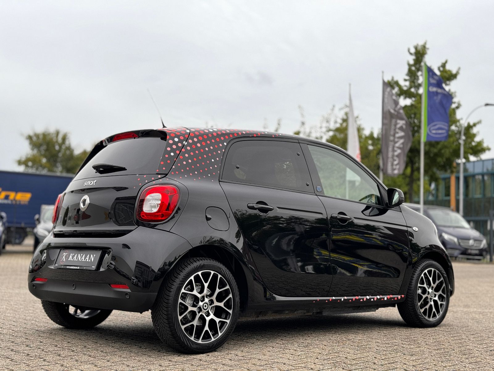 Fahrzeugabbildung Smart ForFour EQ PRIME *KLIMA|PDC|TEL|SHZ*