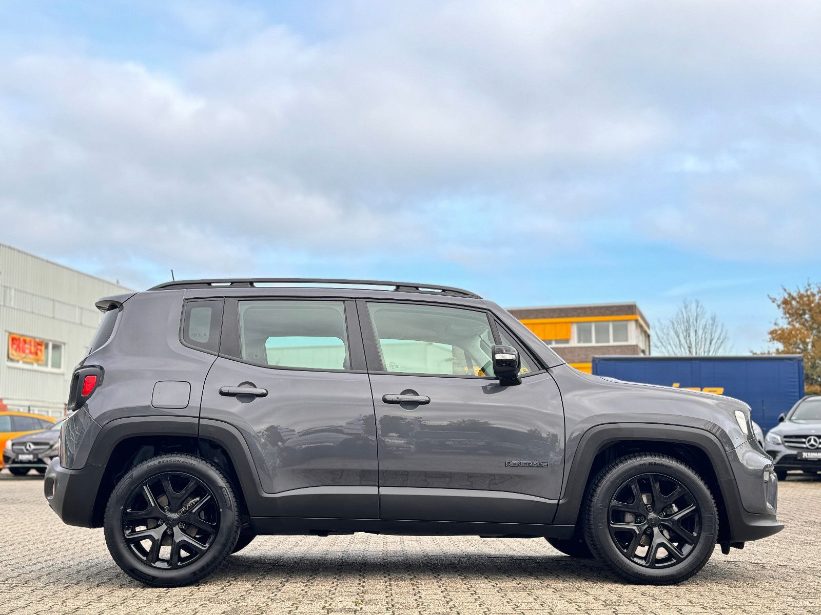 Fahrzeugabbildung Jeep Renegade 1.0 T-GDI Longitude *TEL|PDC|DAB*