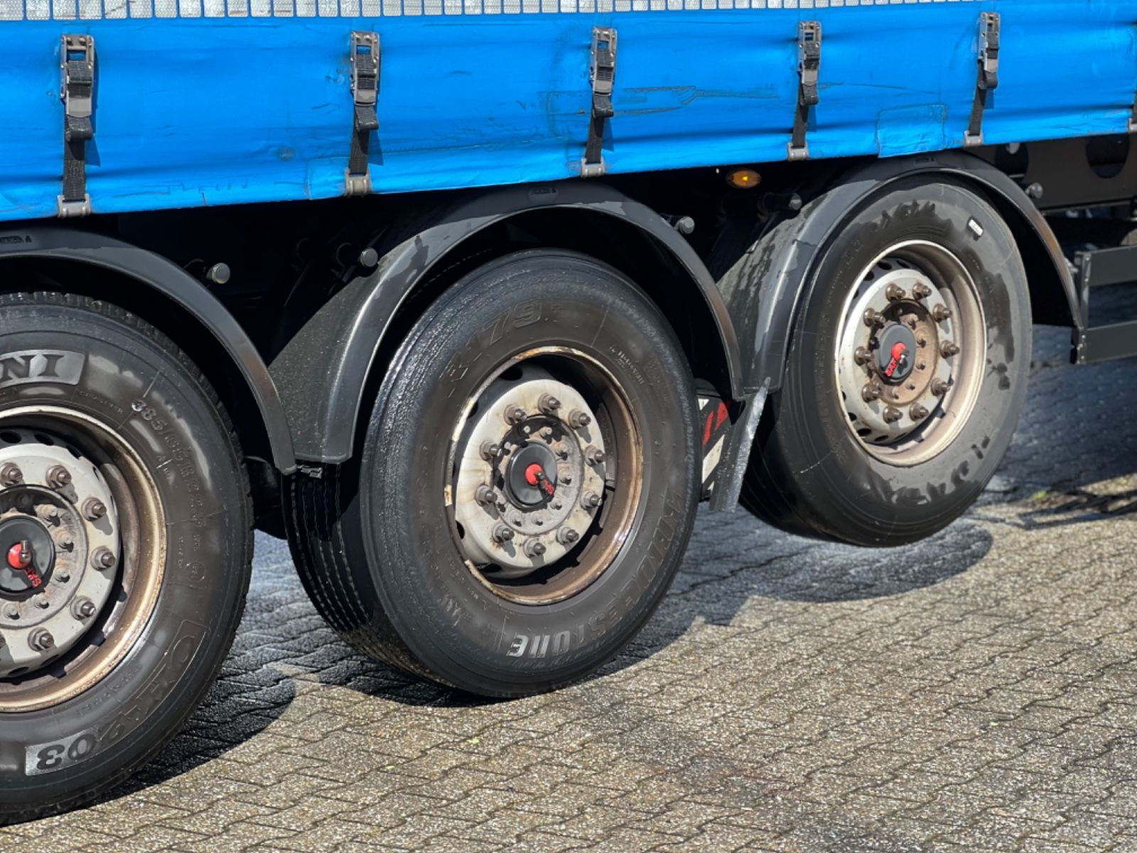 Fahrzeugabbildung Schwarzmüller J-Serie  Flach 3.50m Hoch Baustahltransport  3x