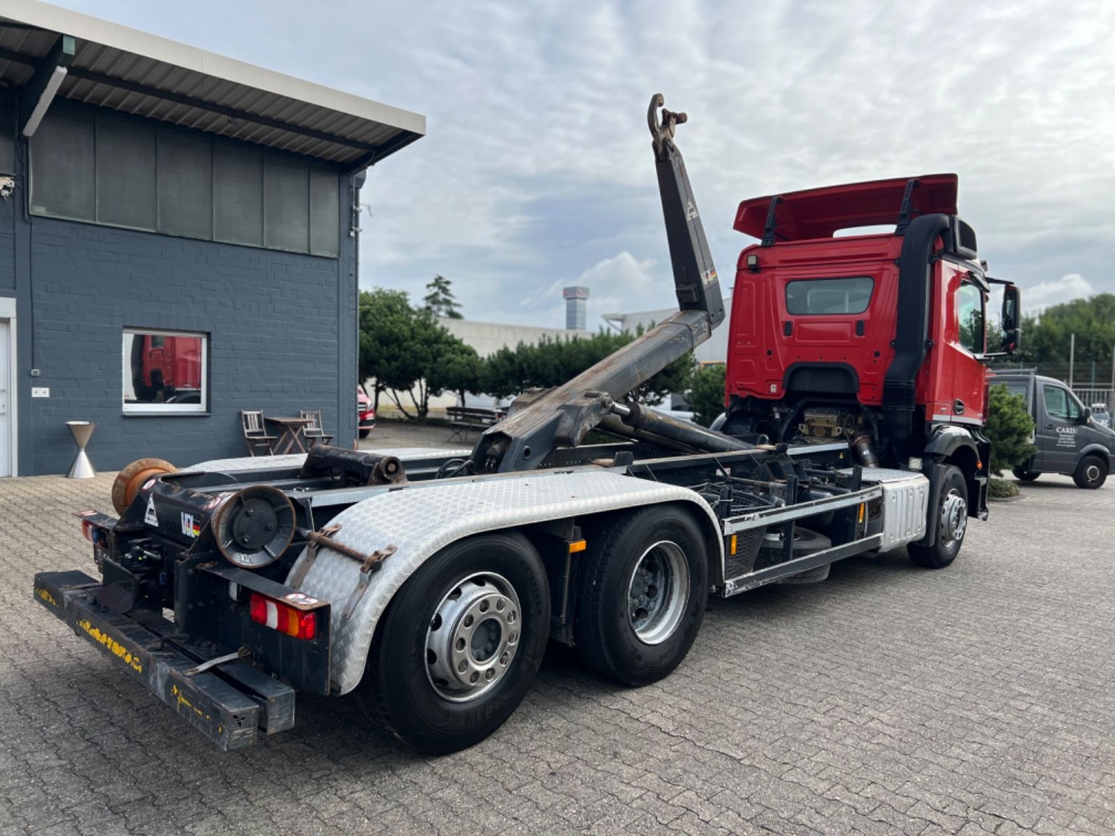 Fahrzeugabbildung Mercedes-Benz 2543 Antos 6x2  VDL Haken Abroller Lift-/Lenk