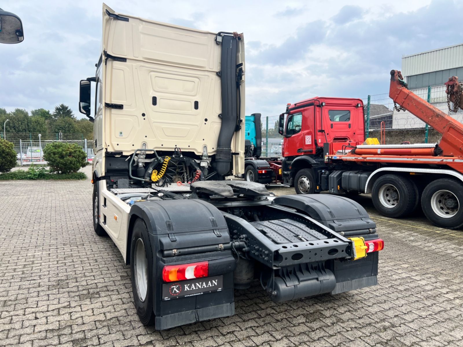 Fahrzeugabbildung Mercedes-Benz 1848 LS Actros 4  GigaSpace