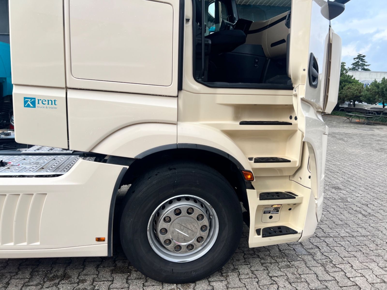 Fahrzeugabbildung Mercedes-Benz 1848 LS Actros 4  GigaSpace