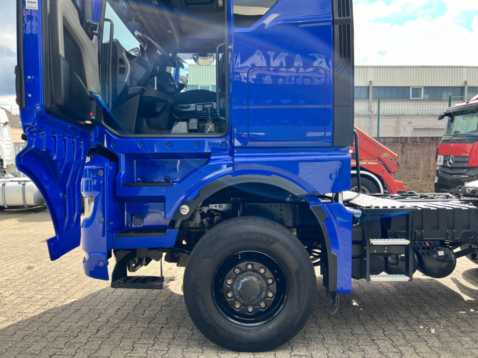 Fahrzeugabbildung MAN 18.510 TGX 4x4H  NEW Model  Hydraulic