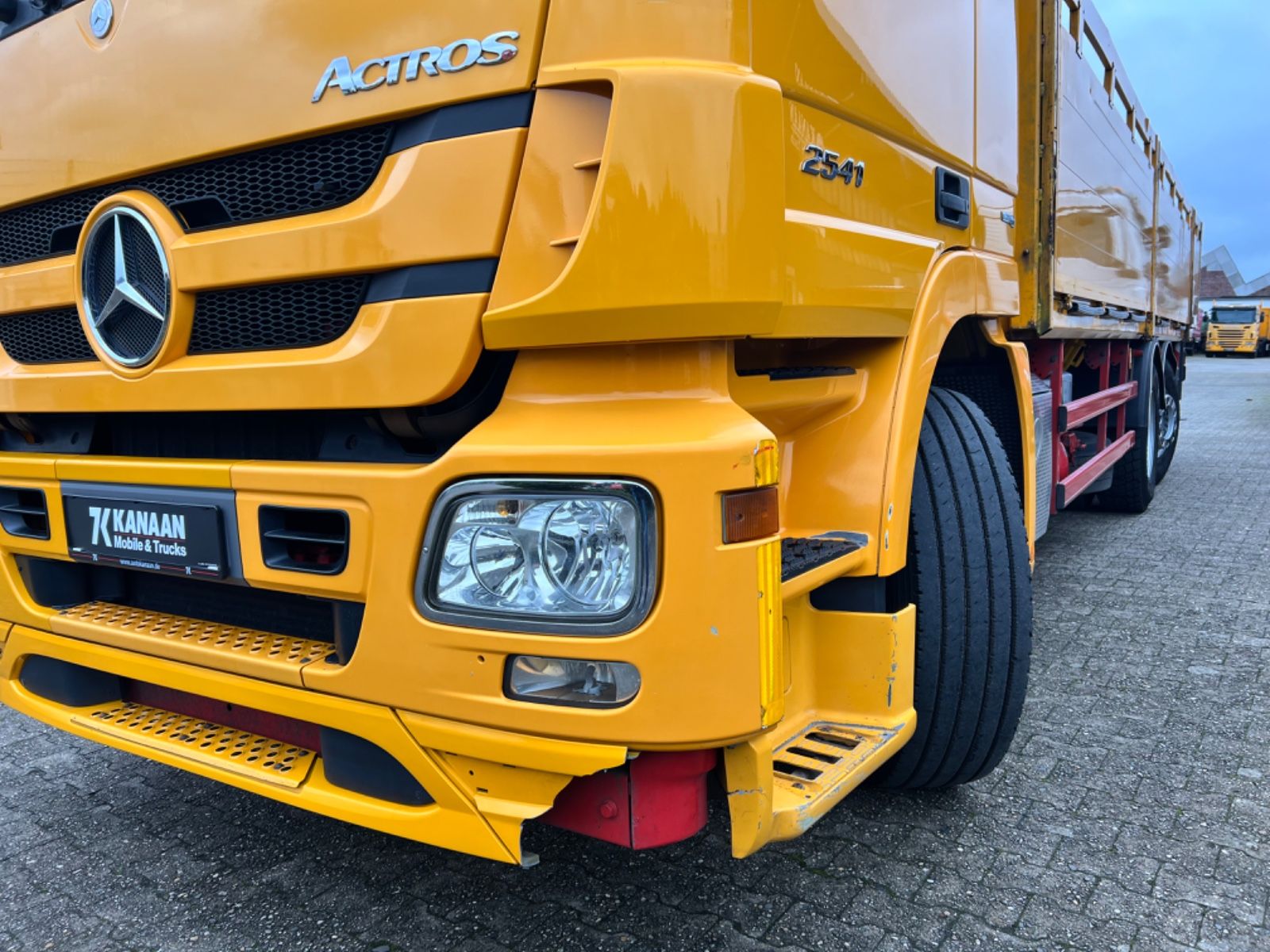 Fahrzeugabbildung Mercedes-Benz Actros  2541    Palfinger PK18001L