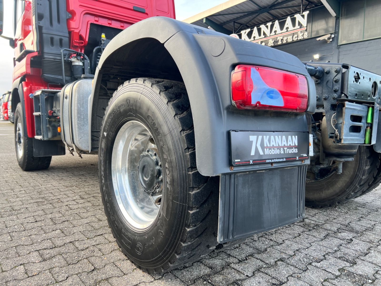 Fahrzeugabbildung MAN 18.510 4x4H     7.991Kg   TÜV NEU