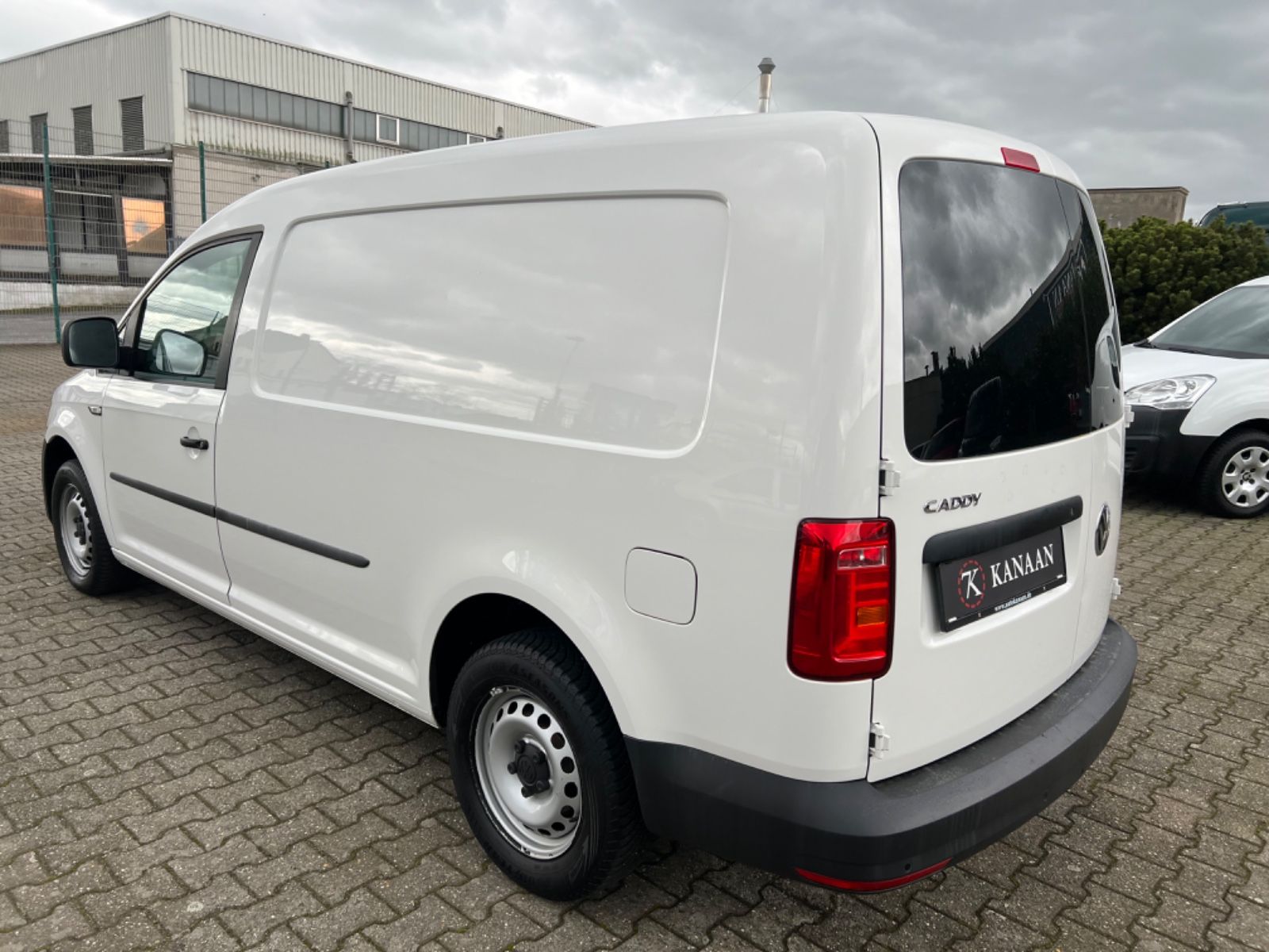 Fahrzeugabbildung Volkswagen Caddy 2.0 TDI Maxi Kasten BMT *KLIMA|