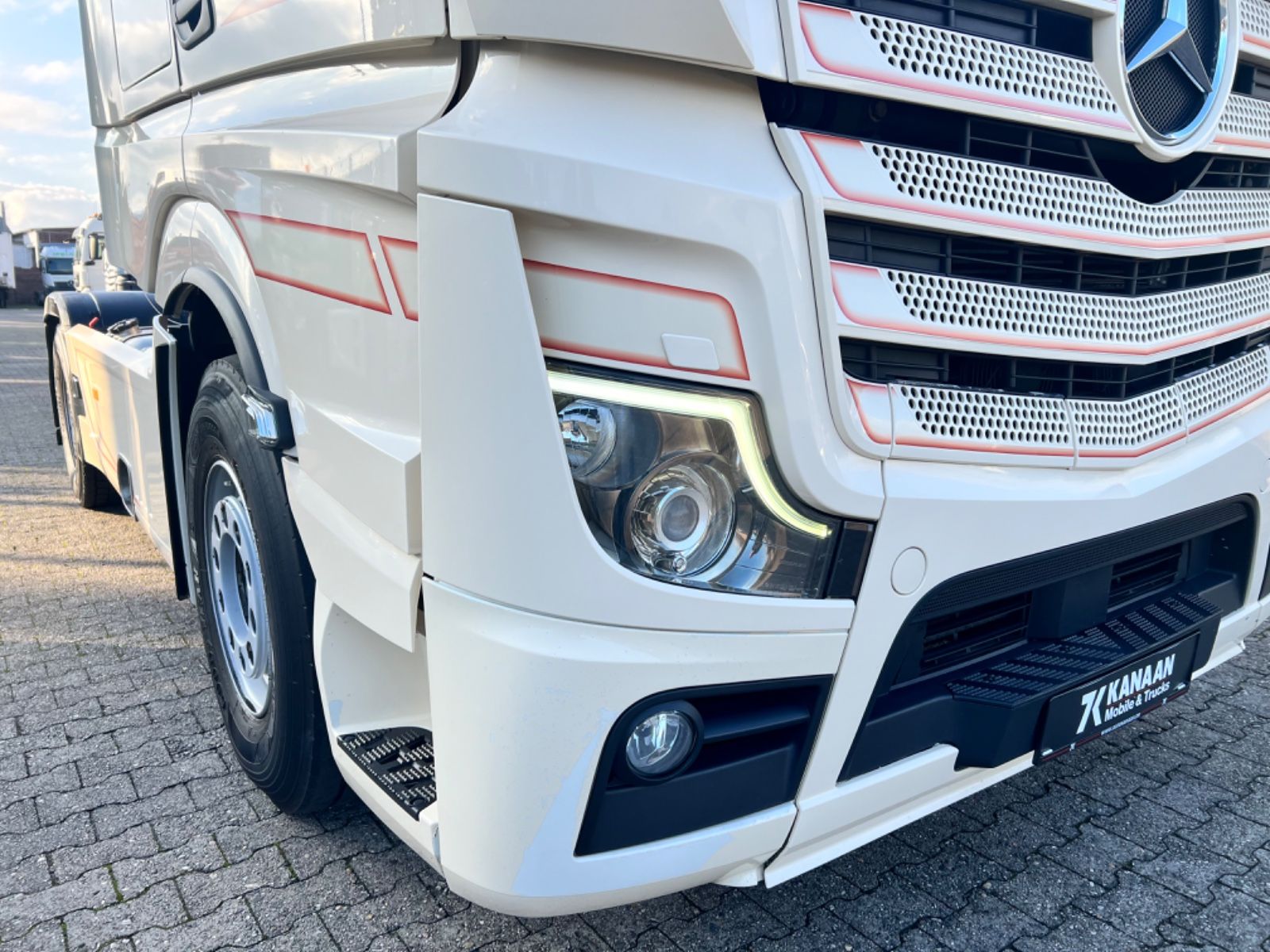 Fahrzeugabbildung Mercedes-Benz 1848 LS Actros 5   GigaSpace Retarder