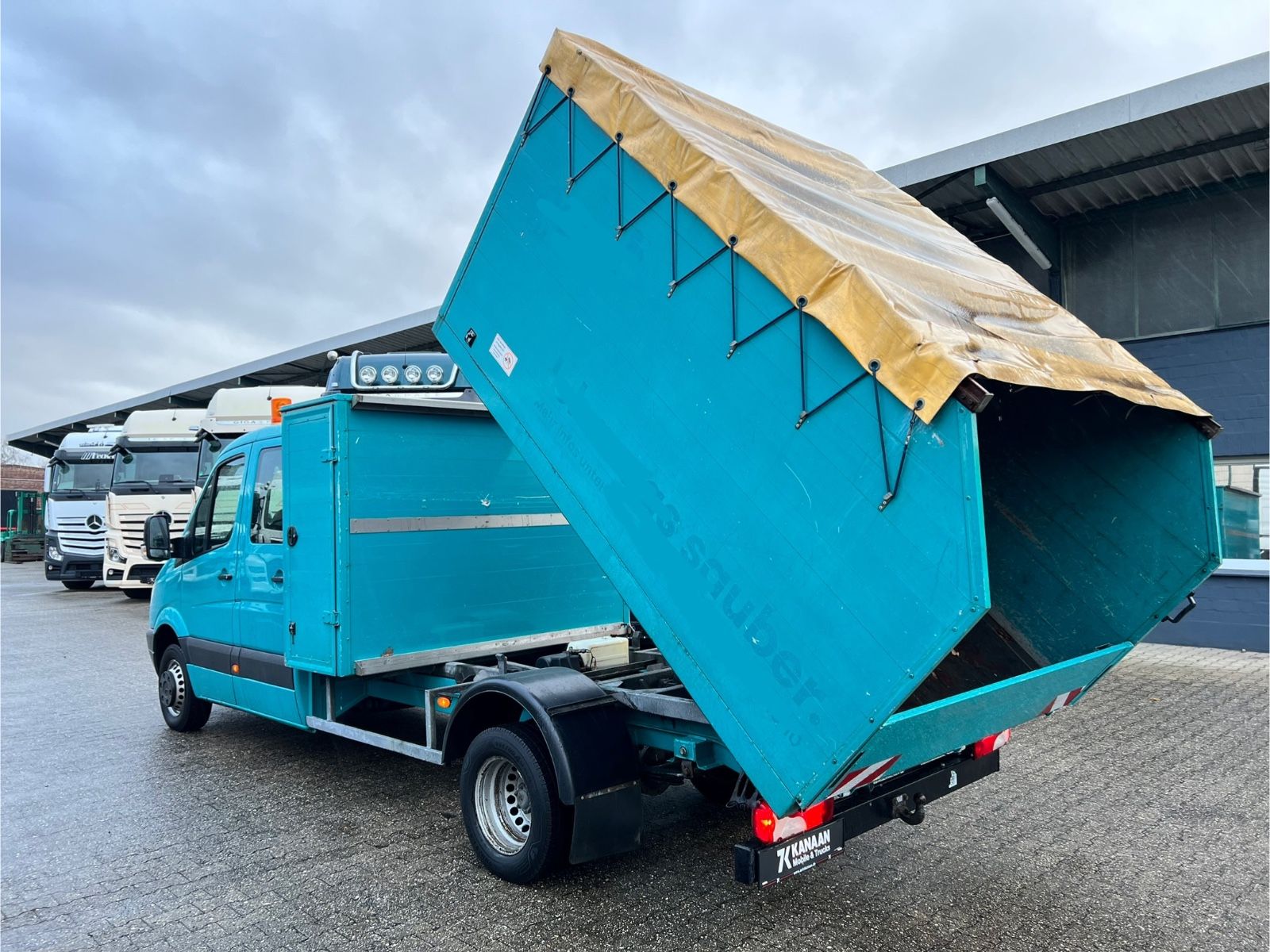 Fahrzeugabbildung Mercedes-Benz 513 Sprinter II   DoKa Pritsche Kipper Kommunal