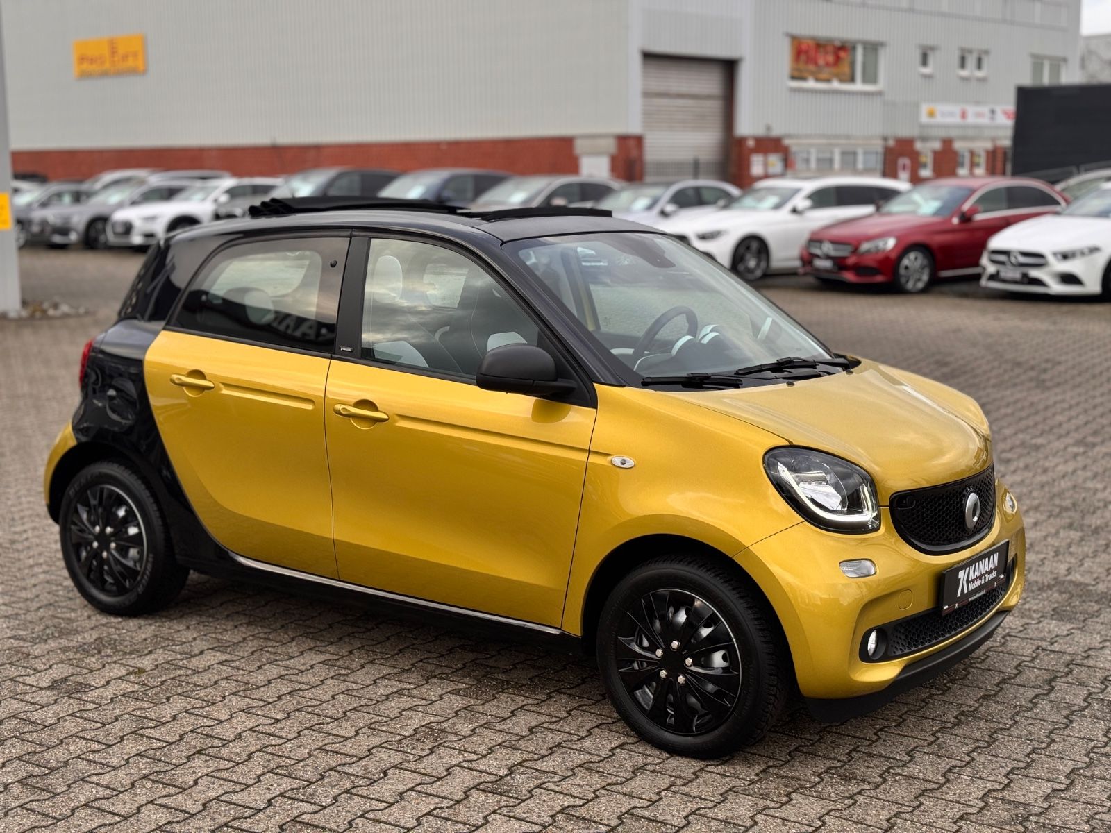 Fahrzeugabbildung Smart ForFour 0.9 Turbo Passion*FALTDACH|CAM|AMBIENTE*