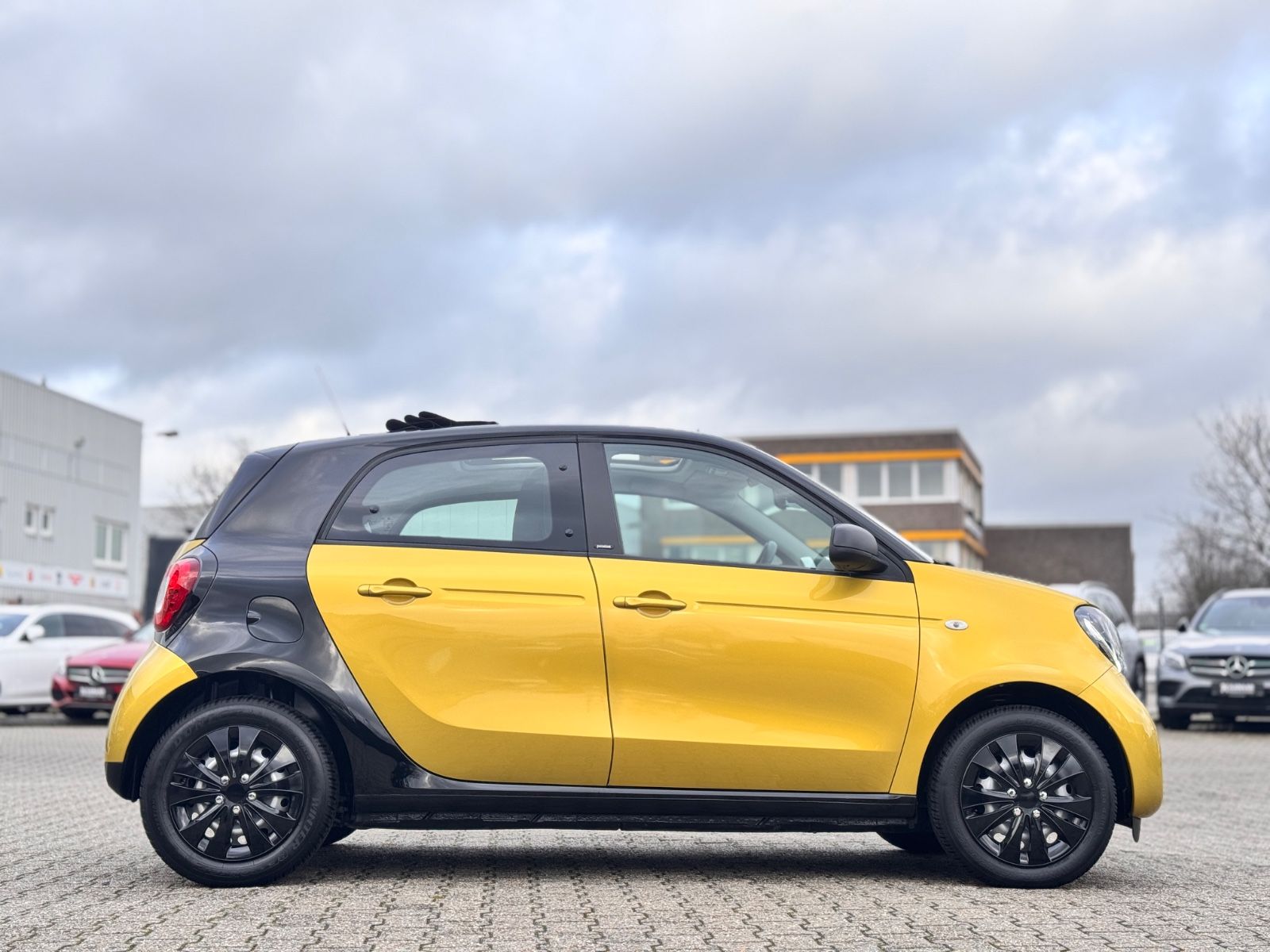 Fahrzeugabbildung Smart ForFour 0.9 Turbo Passion*FALTDACH|CAM|AMBIENTE*