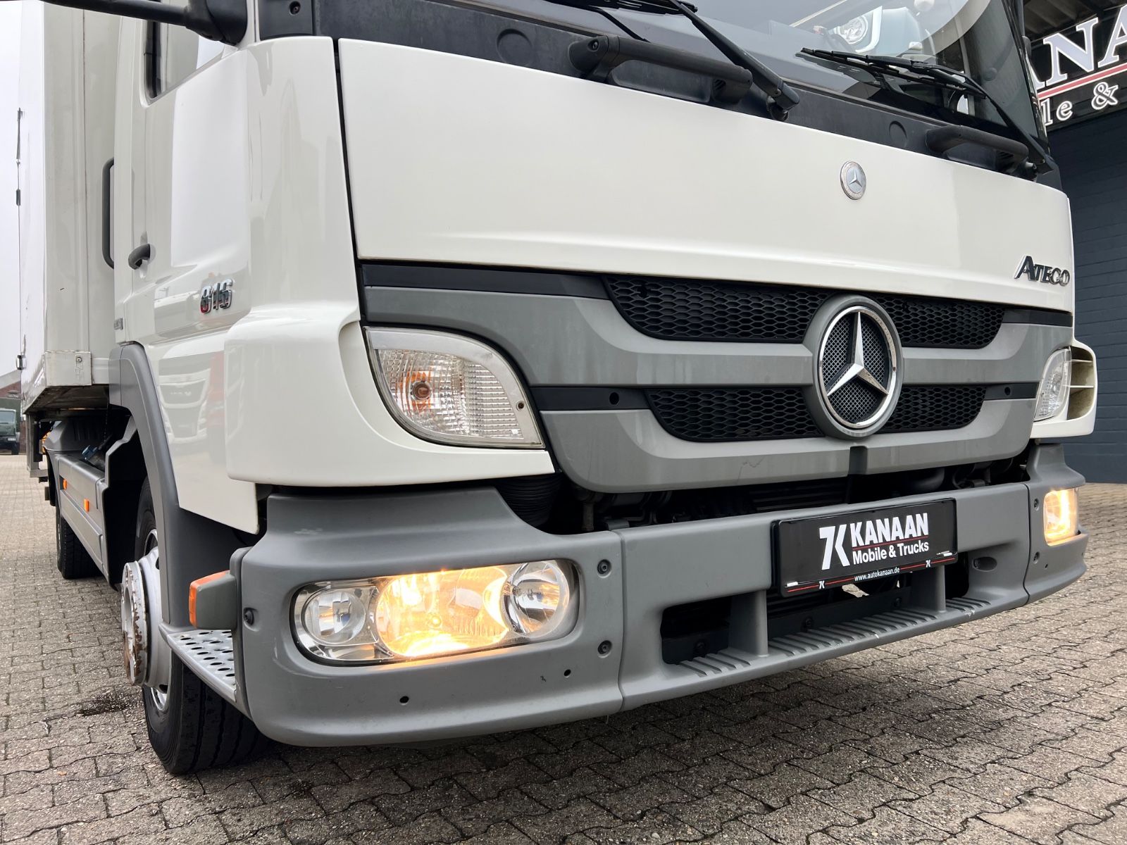 Fahrzeugabbildung Mercedes-Benz 816 Atego Tiefkühlkoffer Carrier LBW