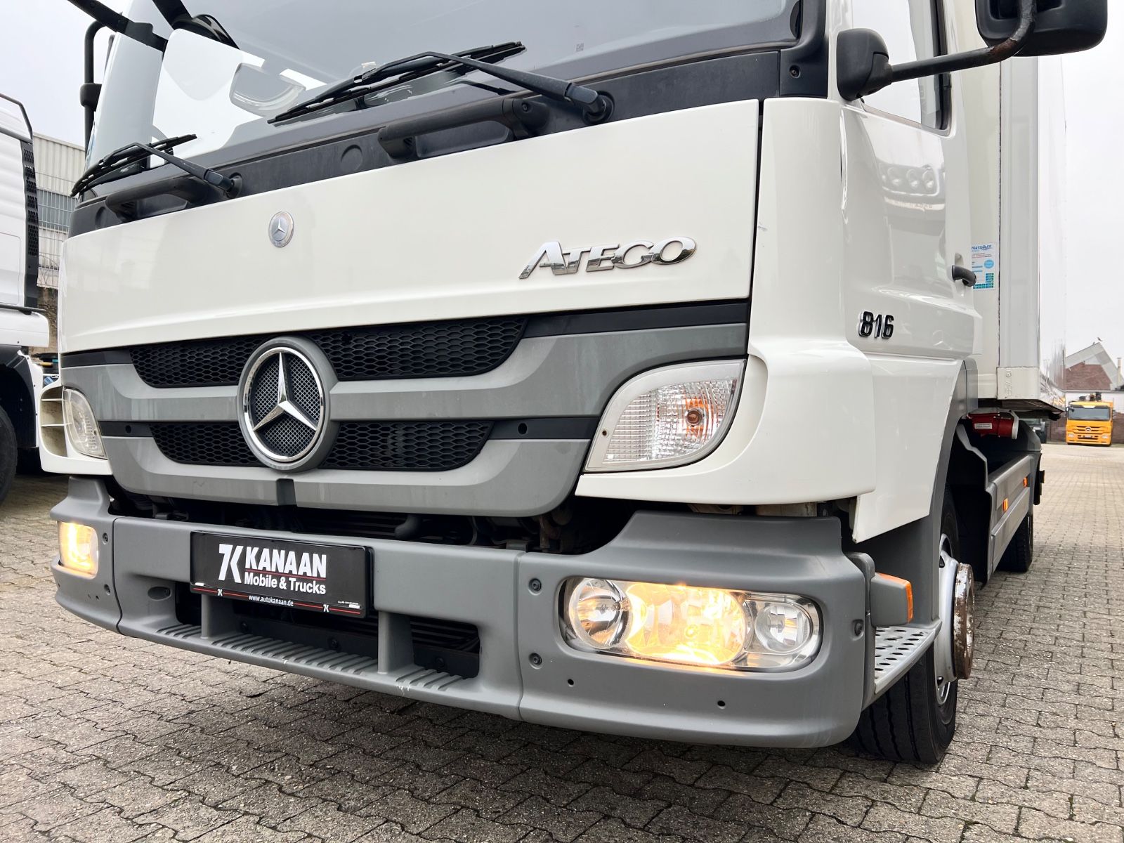 Fahrzeugabbildung Mercedes-Benz 816 Atego Tiefkühlkoffer Carrier LBW