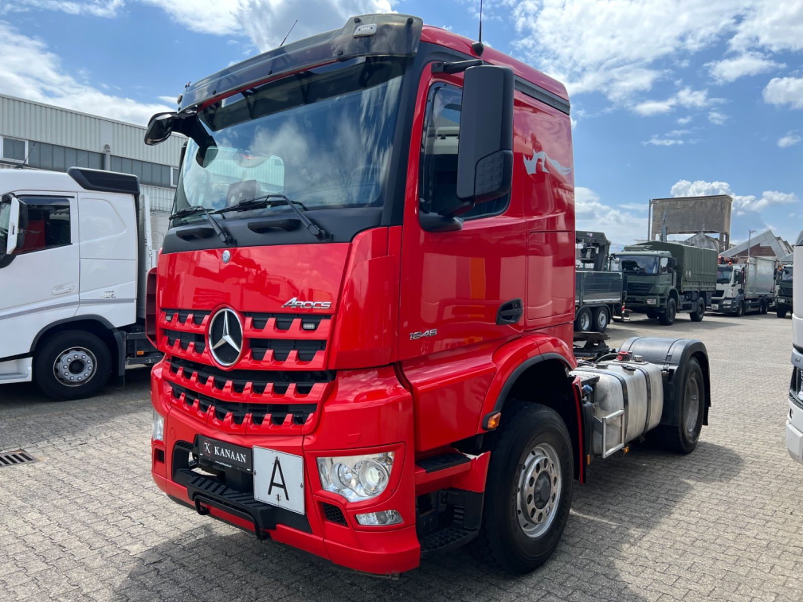 Fahrzeugabbildung Mercedes-Benz 1846 Arocs LS HAD 4x4 KipperHydraulik TÜV NEU